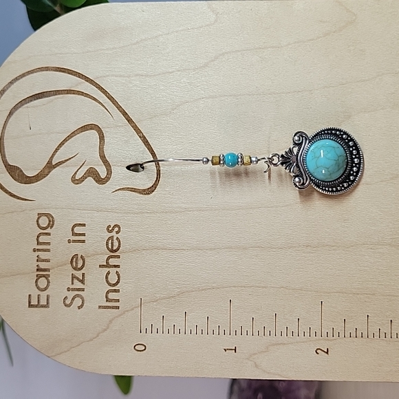 🔥LAST PAIR🔥 Howlite Medallion Dainty Wire Drop Earrings - Picture 2 of 6